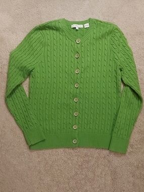 🦋3/$30 Pria green cable knit cardigan